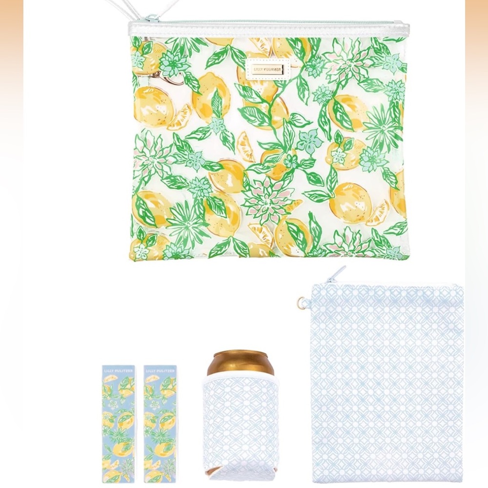 NWT Lilly Pulitzer Make Lemonade Beach day Pouch